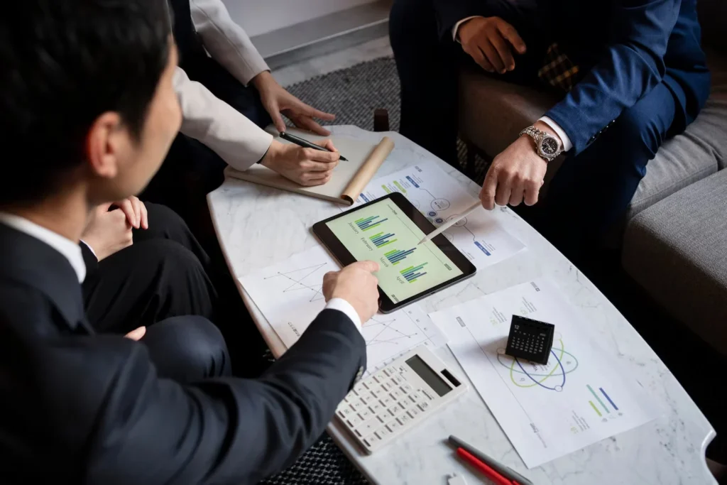business-people-working